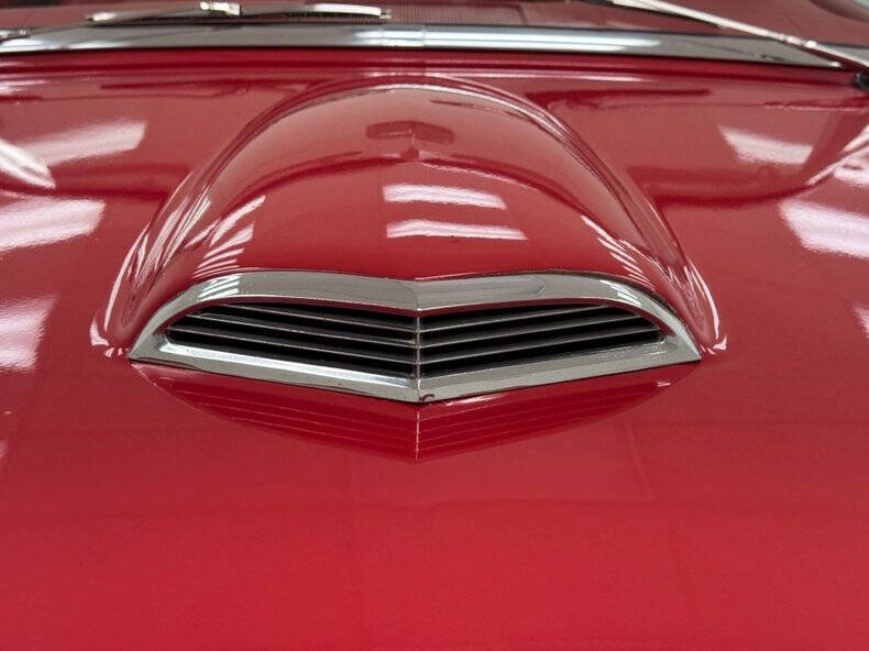 1957 Ford Thunderbird