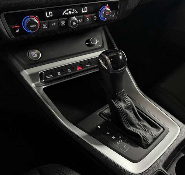 2020 Audi Q3 quattro Premium 45 TFSI