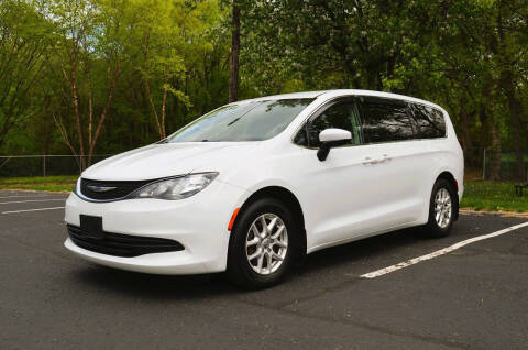 2017 Chrysler Pacifica Touring
