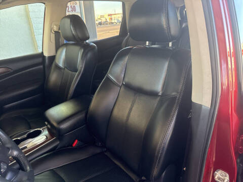 2018 Nissan Pathfinder Platinum