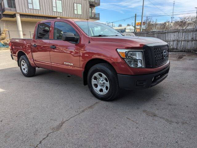 2017 Nissan Titan