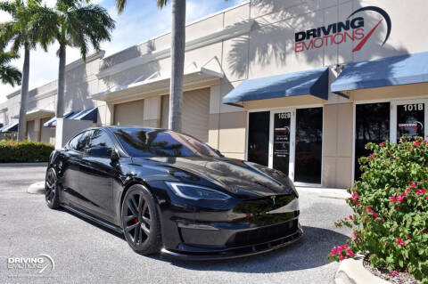 2023 Tesla Model S Plaid