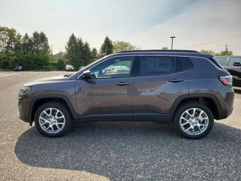 2023 Jeep Compass Latitude Lux