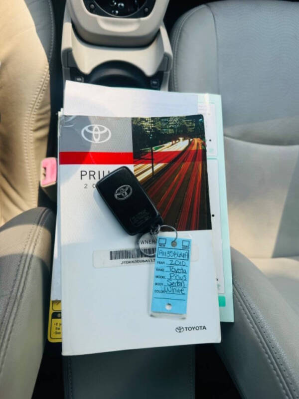 2010 Toyota Prius IV