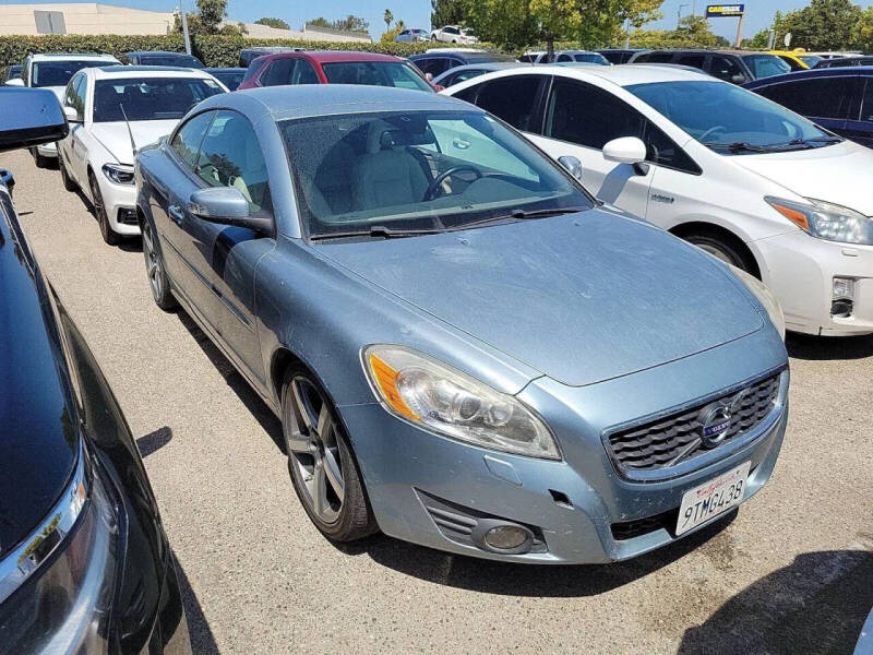 2011 Volvo C70 T5