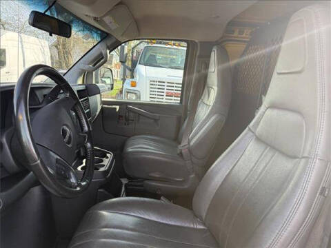 2022 GMC Savana 2500