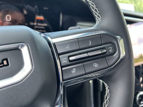 2025 GMC Acadia Denali