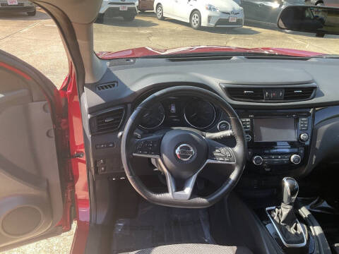 2018 Nissan Rogue Sport SV