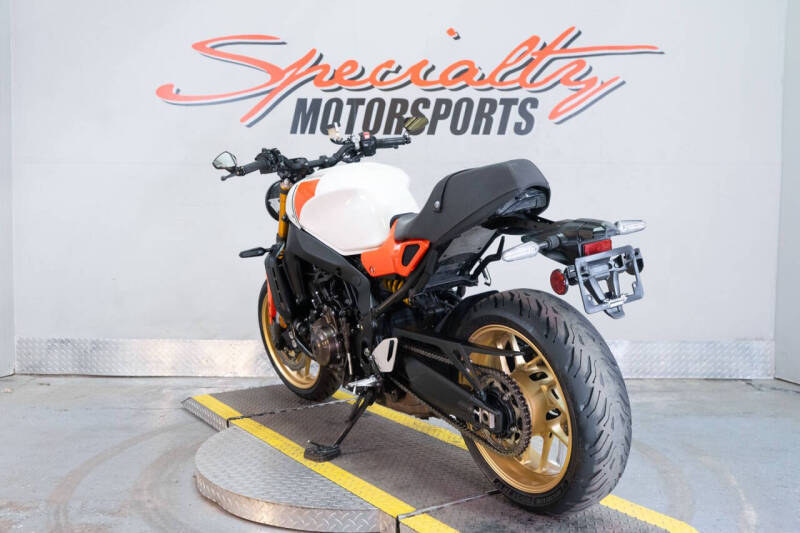 2024 Yamaha XSR900