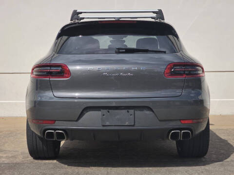 2016 Porsche Macan Turbo