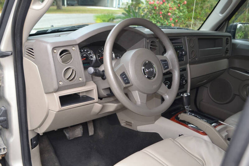 2007 Jeep Commander Sport