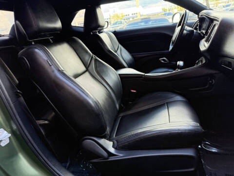 2018 Dodge Challenger SXT