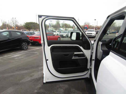 2022 Land Rover Defender 110 X-Dynamic SE