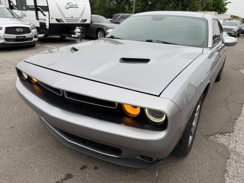 2016 Dodge Challenger SXT