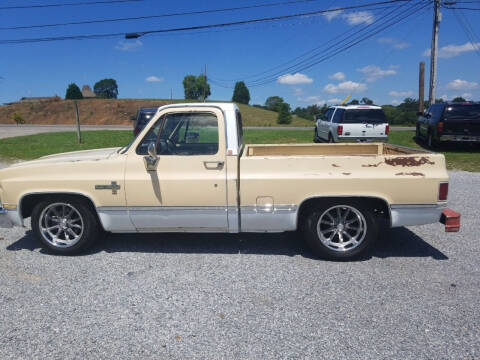 1984 Chevrolet C/K 10 Series for sale at CAR-MART AUTO SALES in Maryville TN
