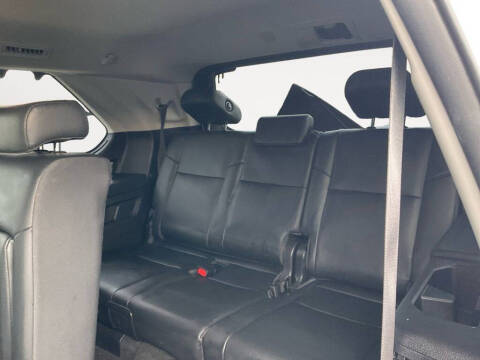 2023 Toyota Sequoia SR5