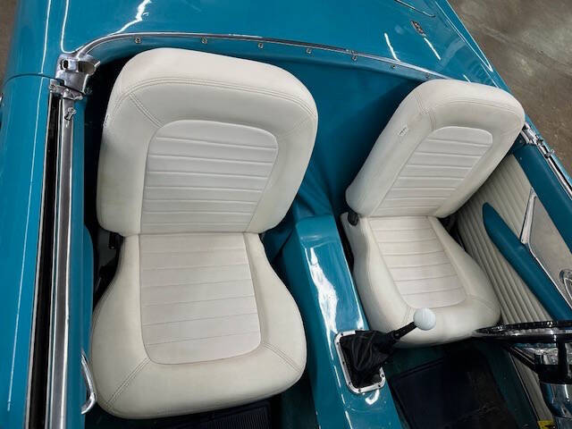 1956 Ford Thunderbird