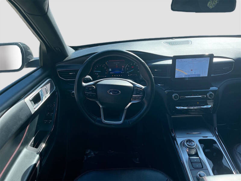 2022 Ford Explorer ST-Line