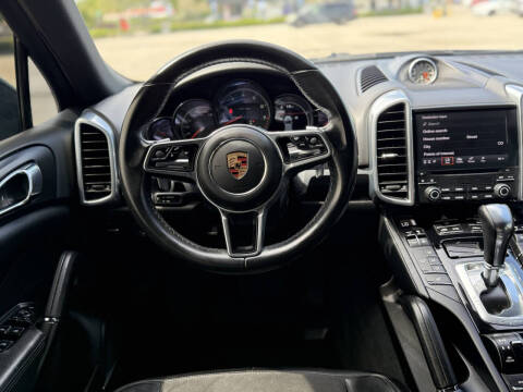 2018 Porsche Cayenne Platinum Edition