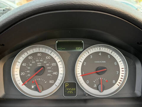 2011 Volvo C70 T5