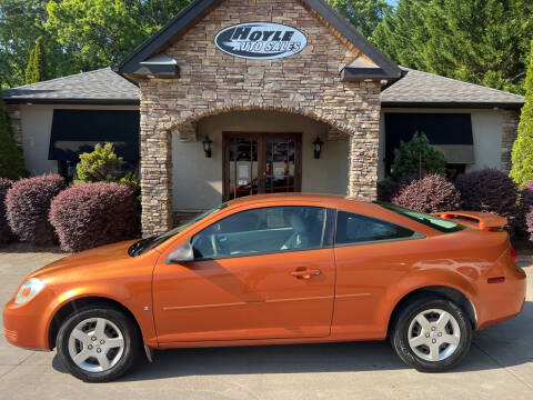2007 Chevrolet Cobalt for sale at Hoyle Auto Sales in Taylorsville NC