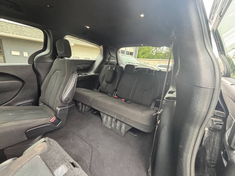 2022 Chrysler Pacifica Touring
