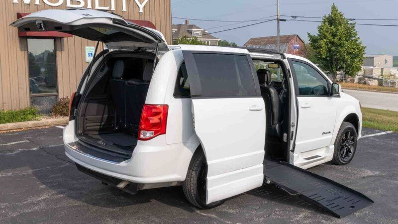 Used 2019 Dodge Grand Caravan GT with VIN 2C4RDGEG4KR735194 for sale in Valders, WI