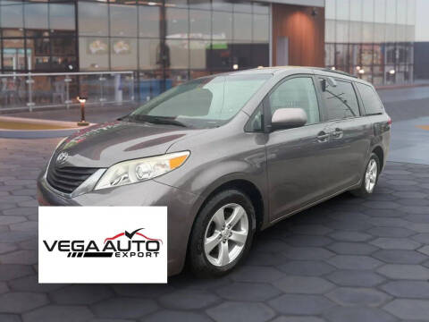 2012 Toyota Sienna