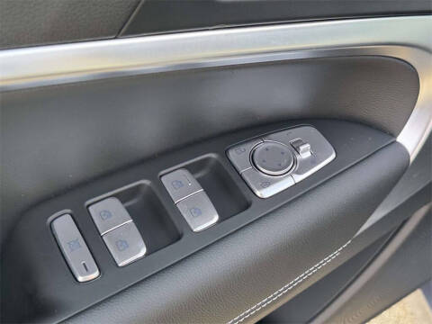 2026 Genesis G70 2.5T Standard