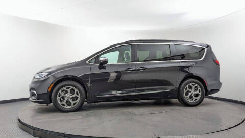 2023 Chrysler Pacifica Limited