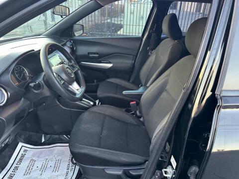 2020 Nissan Kicks SV