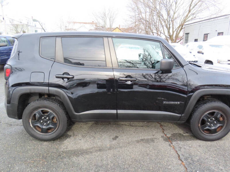 2016 Jeep Renegade Sport photo 7