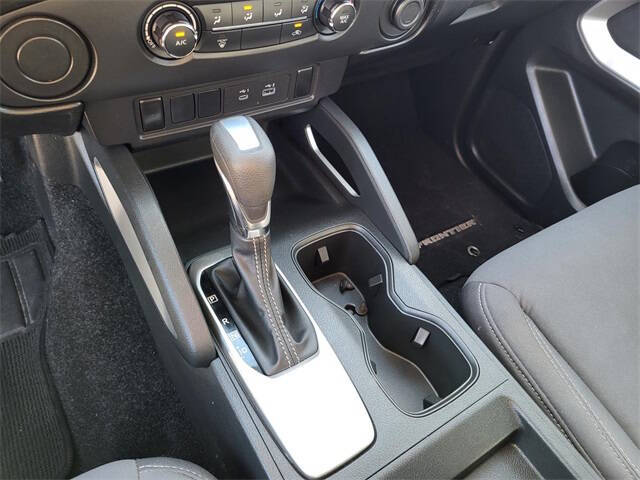 2023 Nissan Frontier SV