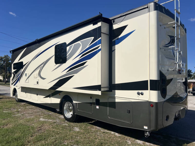 2020 Holiday Rambler Invicta