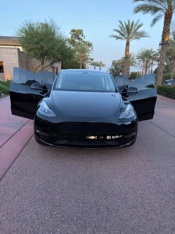 2023 Tesla Model Y Performance