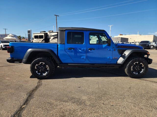 2026 Jeep Gladiator Shadow Ops