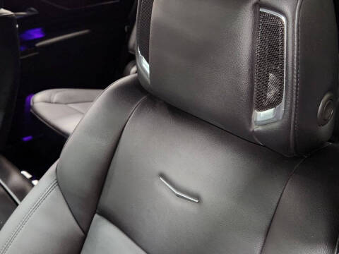 2022 Cadillac Escalade Luxury