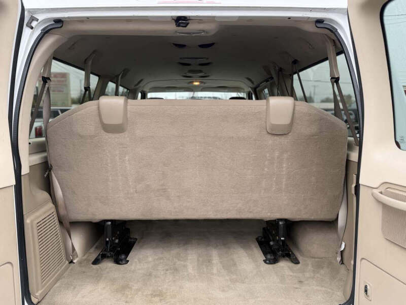 2012 Ford E-Series E-350 SD XLT