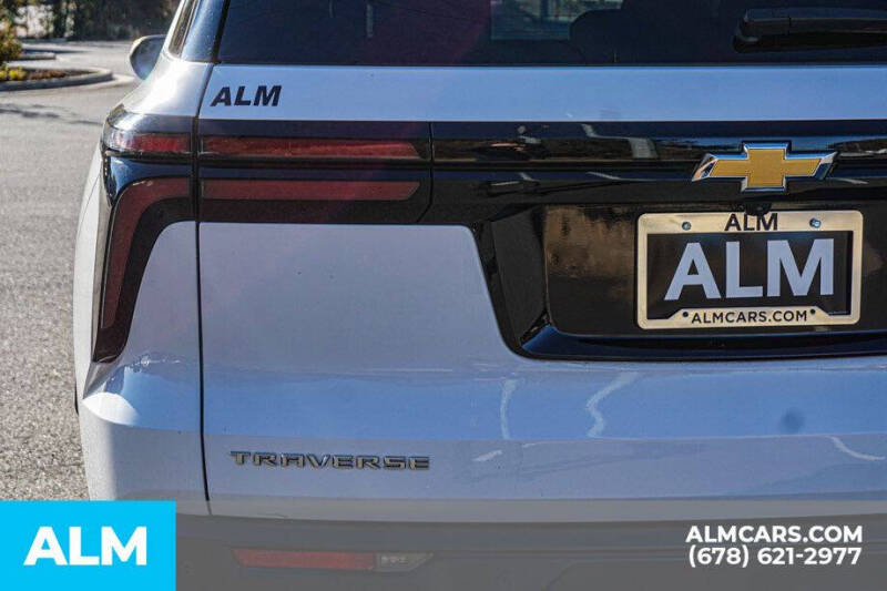 2024 Chevrolet Traverse LT