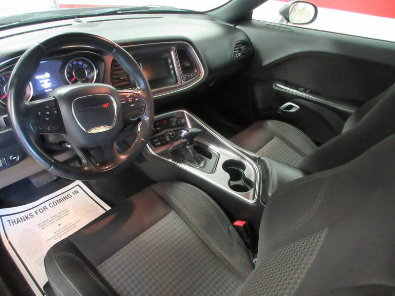 2015 Dodge Challenger SXT