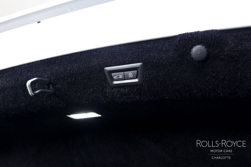 2022 Rolls-Royce Phantom EWB