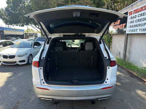 2023 Buick Enclave Essence