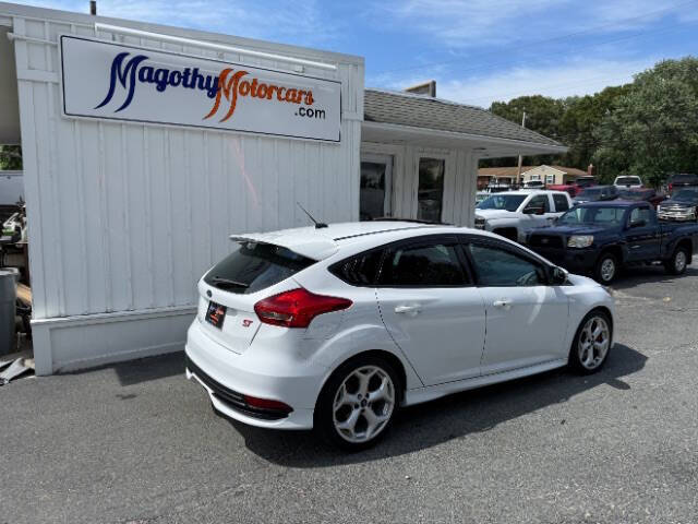 2017 Ford Focus ST