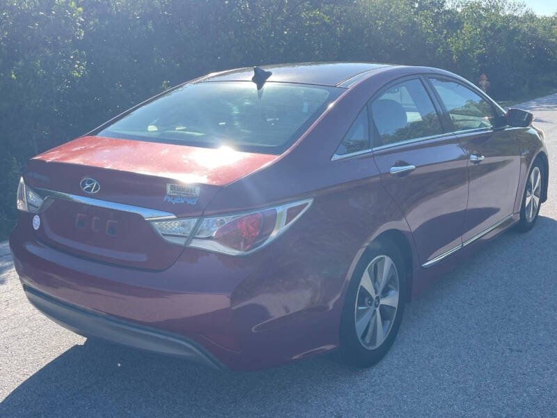 2011 Hyundai Sonata Hybrid