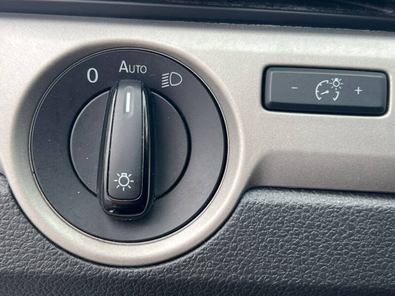2021 Volkswagen Passat SE