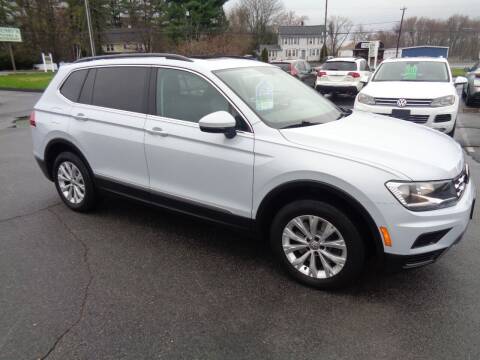 2018 Volkswagen Tiguan for sale at BETTER BUYS AUTO INC in East Windsor CT