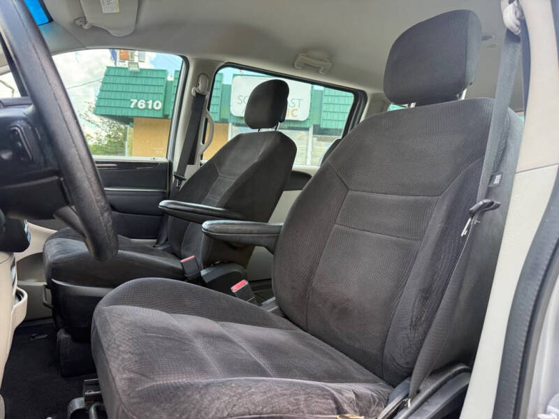 2014 Dodge Grand Caravan SE