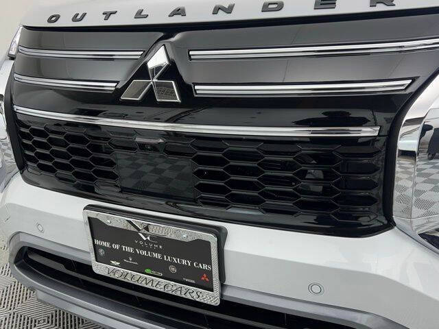 2025 Mitsubishi Outlander SEL