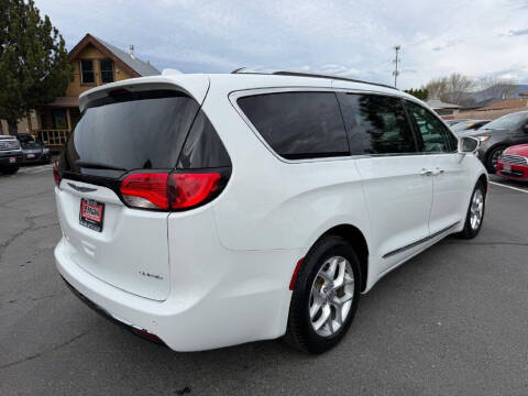 2020 Chrysler Pacifica Limited
