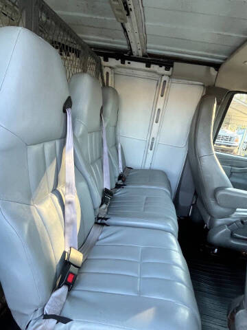 2017 Chevrolet Express 2500